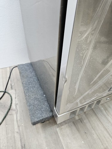 COYOTE Refrigerator Specialty C1BIR24L -NEW WITH DINGS. SEE PICTURES
