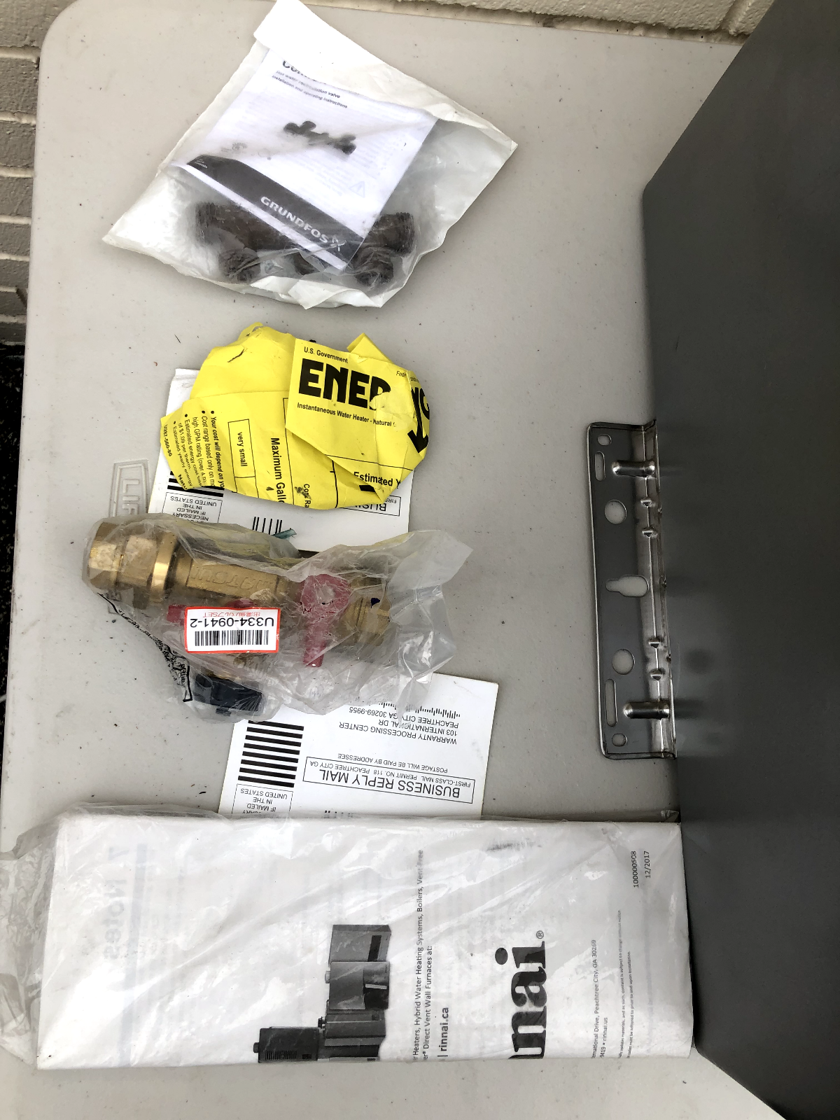 Rinnai RU199eP Water Heater WITH Dings, Power Tested, See Pictures