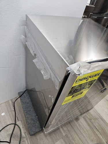 COYOTE Refrigerator Specialty C1BIR24L -NEW WITH DINGS. SEE PICTURES