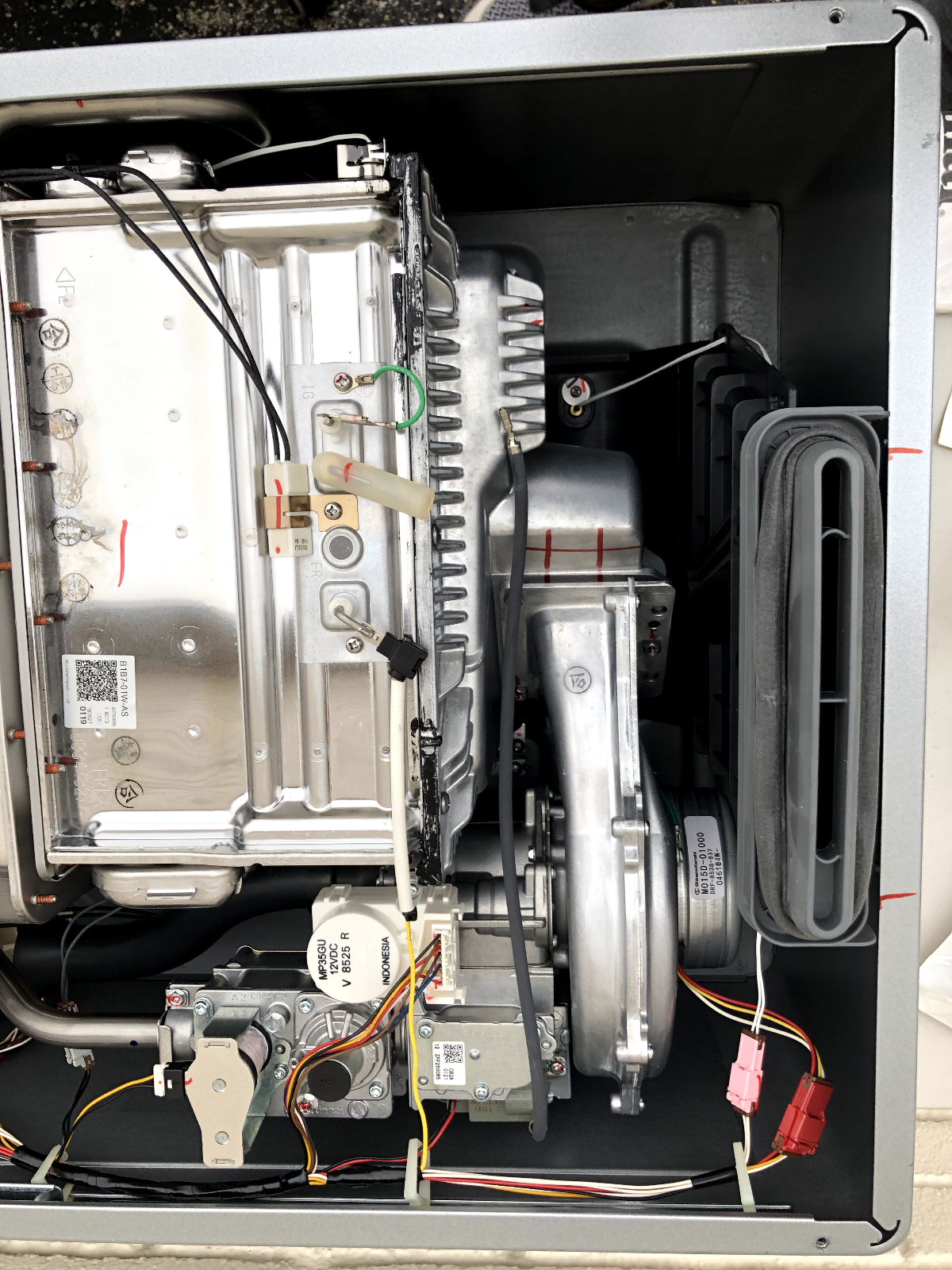 Rinnai RU199eP Water Heater WITH Dings, Power Tested, See Pictures